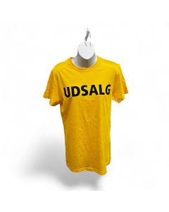 T-shirt  "UDSALG". Gul tema